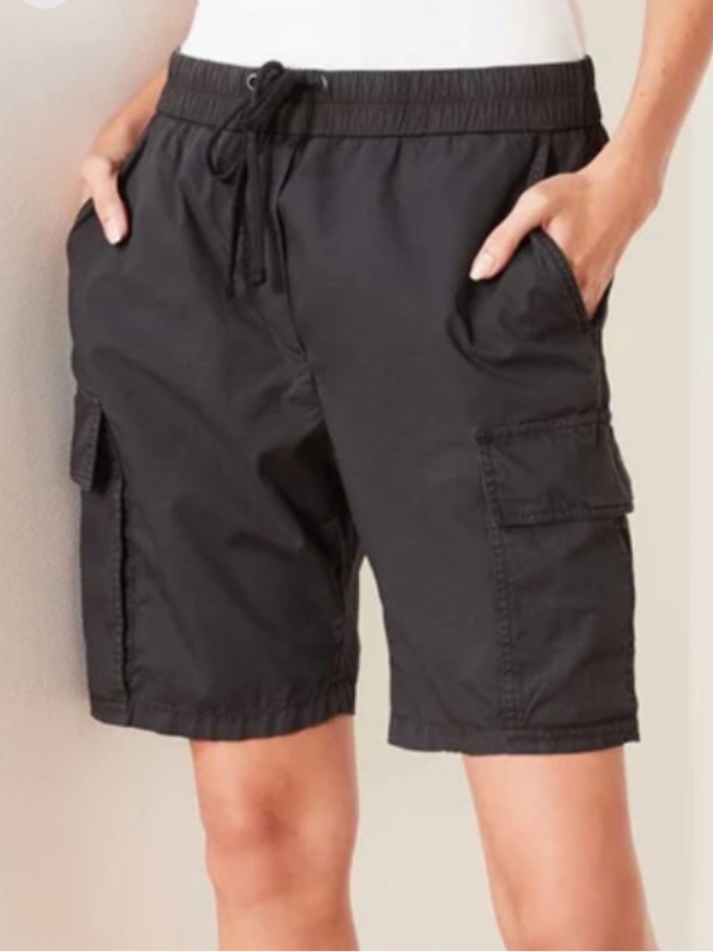 James Perse Black Cargo Shorts with Drawstring Waist size 2 / Medium Ripstop
